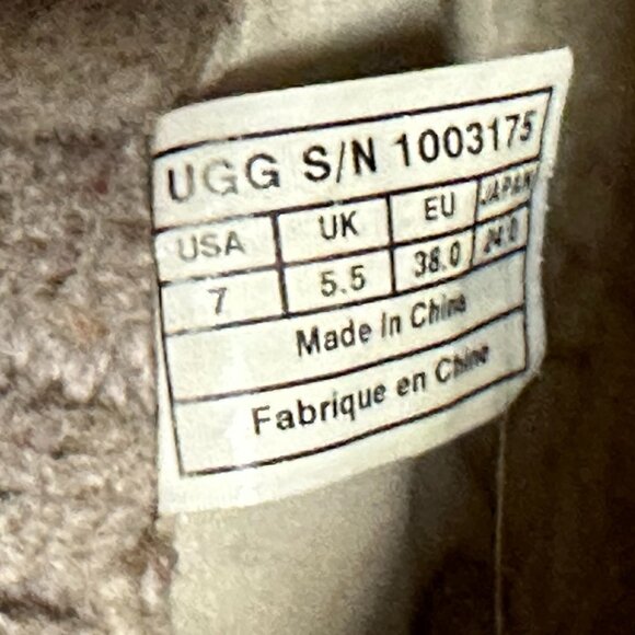 Ugg Cambridge Convertible Boots - Picture 12 of 12